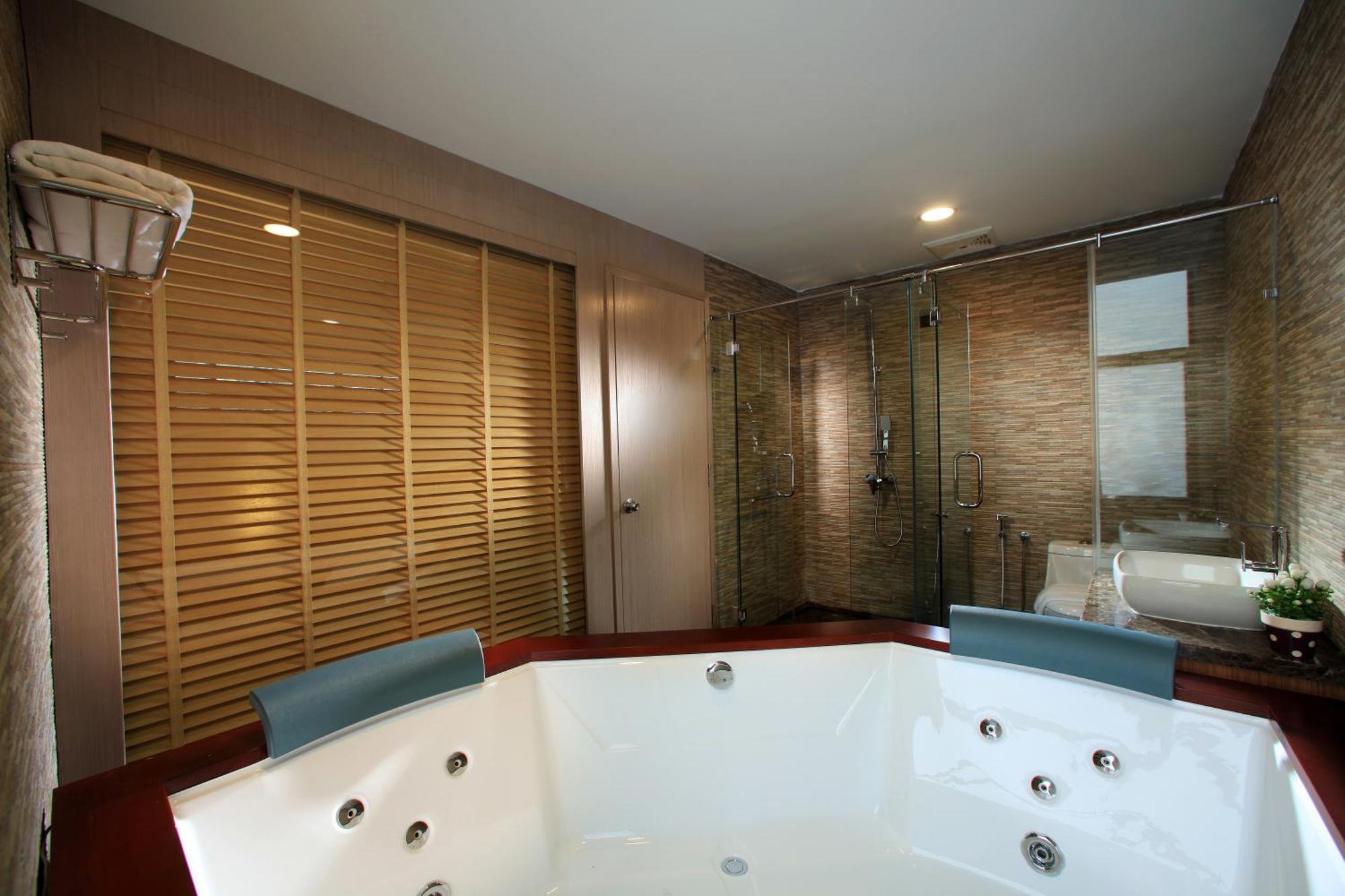 Izumi Hotel Bukit Bintang Куала-Лумпур Экстерьер фото